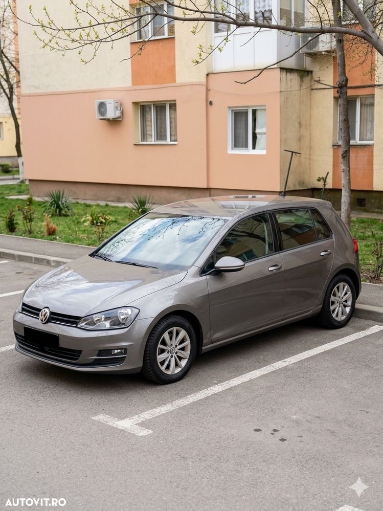 Volkswagen Golf 1.4 TSI Trendline DSG - 4