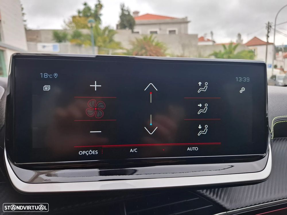 Peugeot 2008 1.2 PureTech GT Line - 15