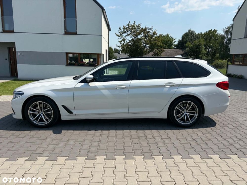 BMW Seria 5 520d xDrive Sport Line - 4