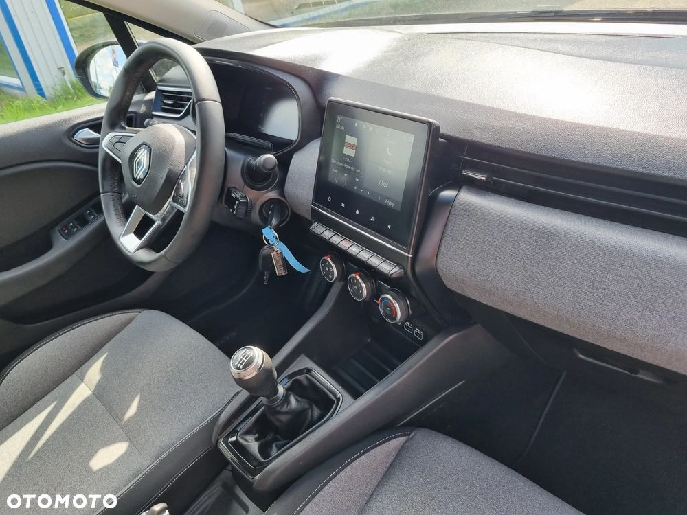 Renault Clio TCe 90 EVOLUTION - 9