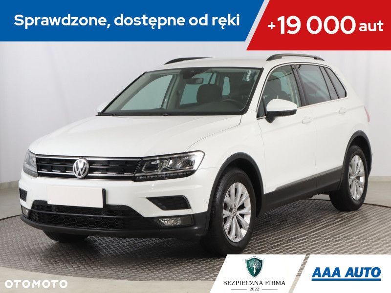 Volkswagen Tiguan - 1