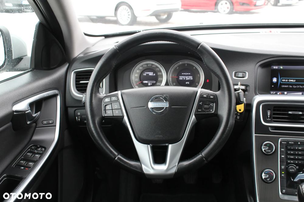 Volvo S60 D3 Summum - 32