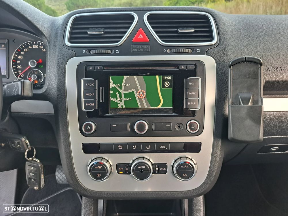 VW Scirocco 2.0 TDI Sport DSG - 24
