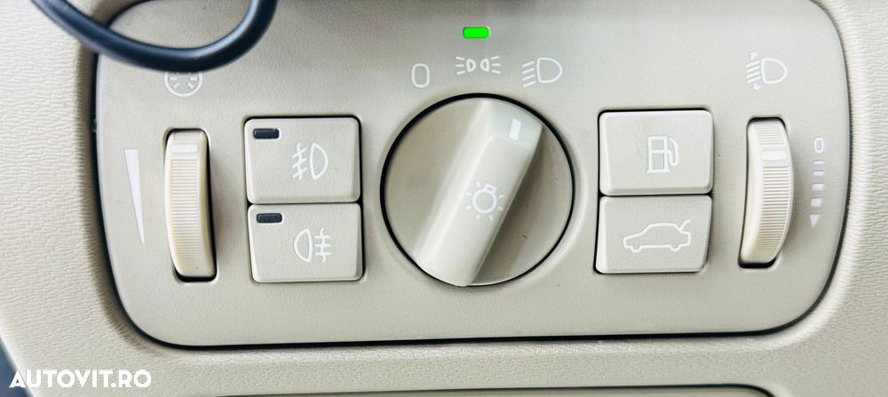 Volvo XC 60 D4 AWD Momentum - 10