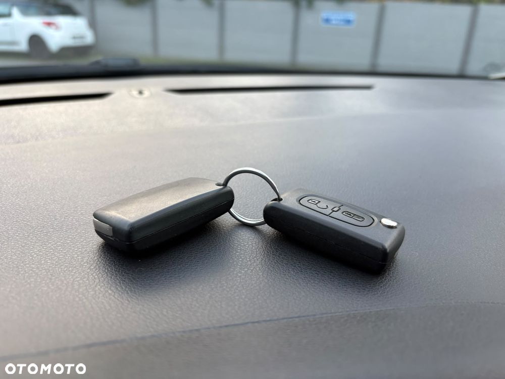 Peugeot 3008 1.6 HDi Premium - 21