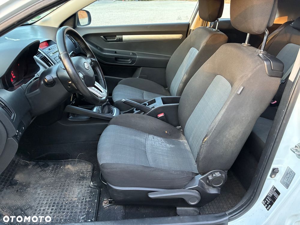 Kia Ceed 1.4 CVVT Attract - 17