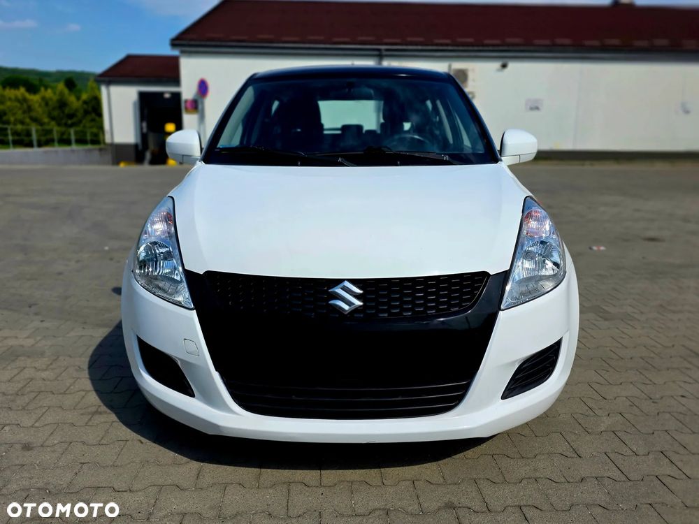 Suzuki Swift 1.3 Black and White - 1