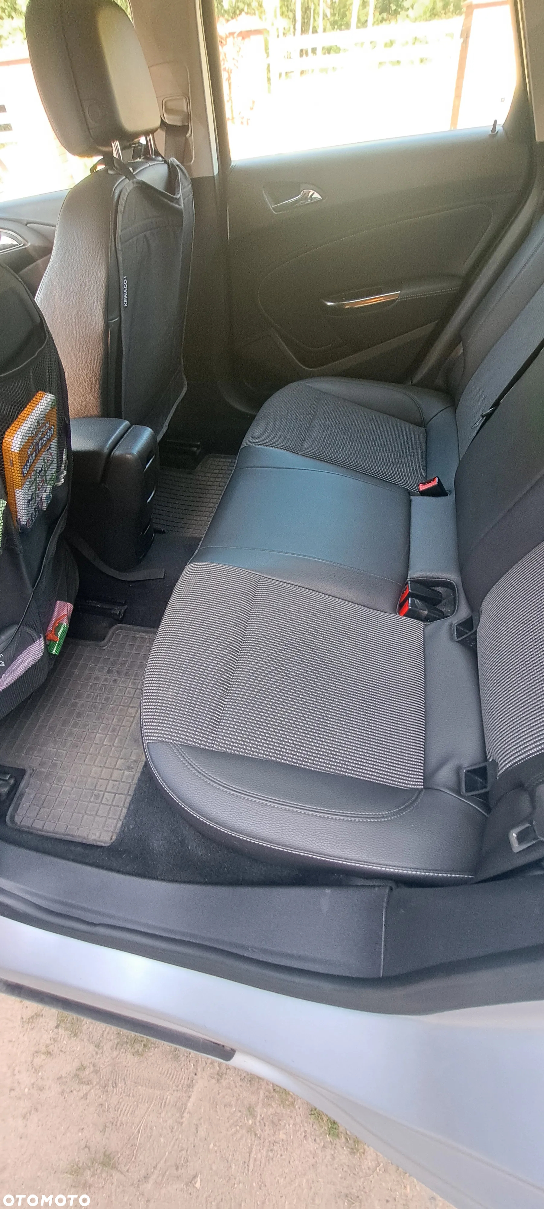 Opel Astra III 1.6 Cosmo - 8