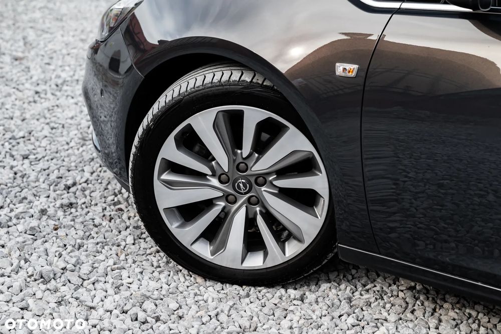 Opel Cascada 1.4 T Cosmo S&S - 17