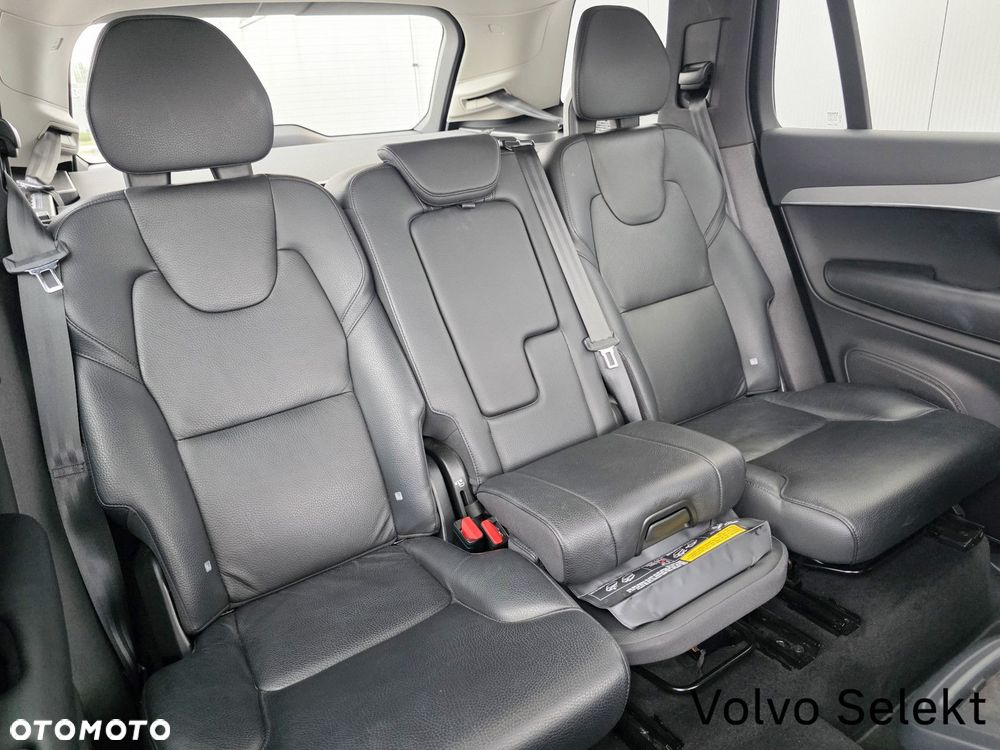 Volvo XC 90 - 18