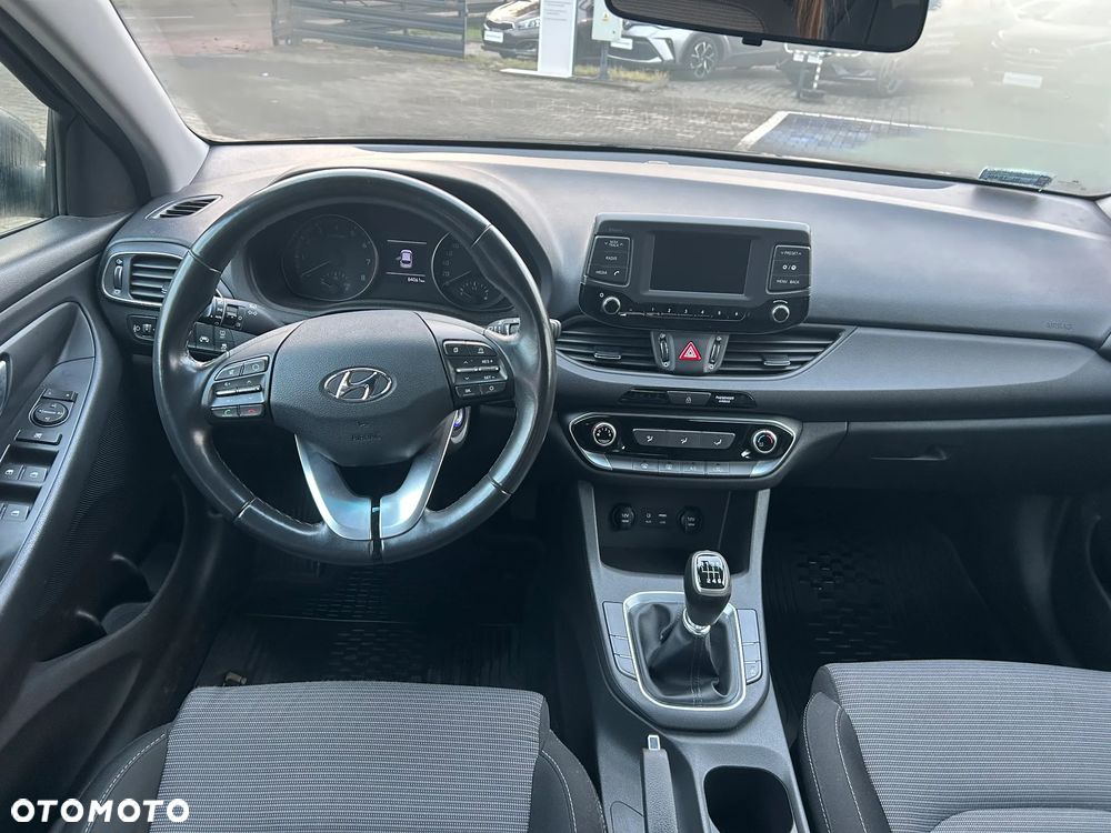 Hyundai i30 1.4 Classic + - 10