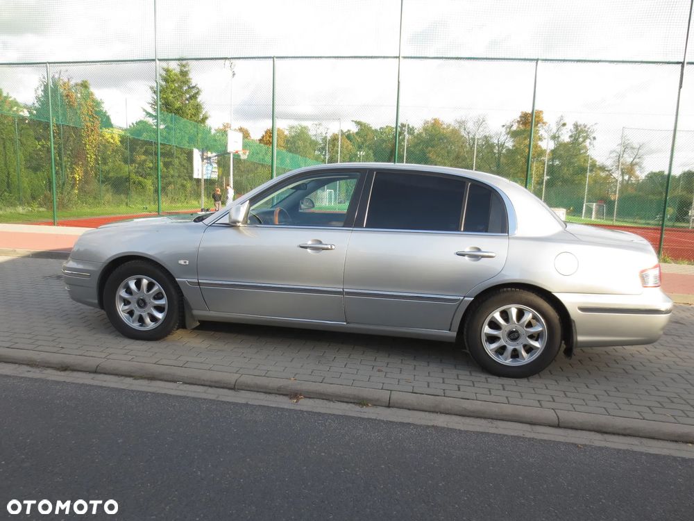 Kia Opirus 3.5 V6 Executive - 1