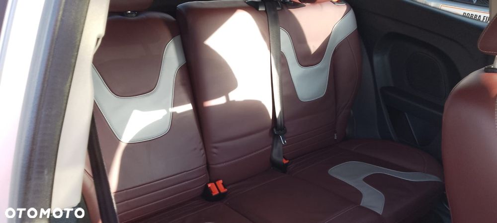 Ford Fiesta 1.4 Trend - 23