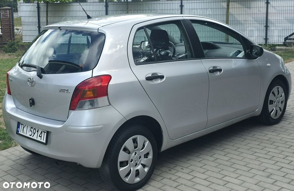 Toyota Yaris - 3