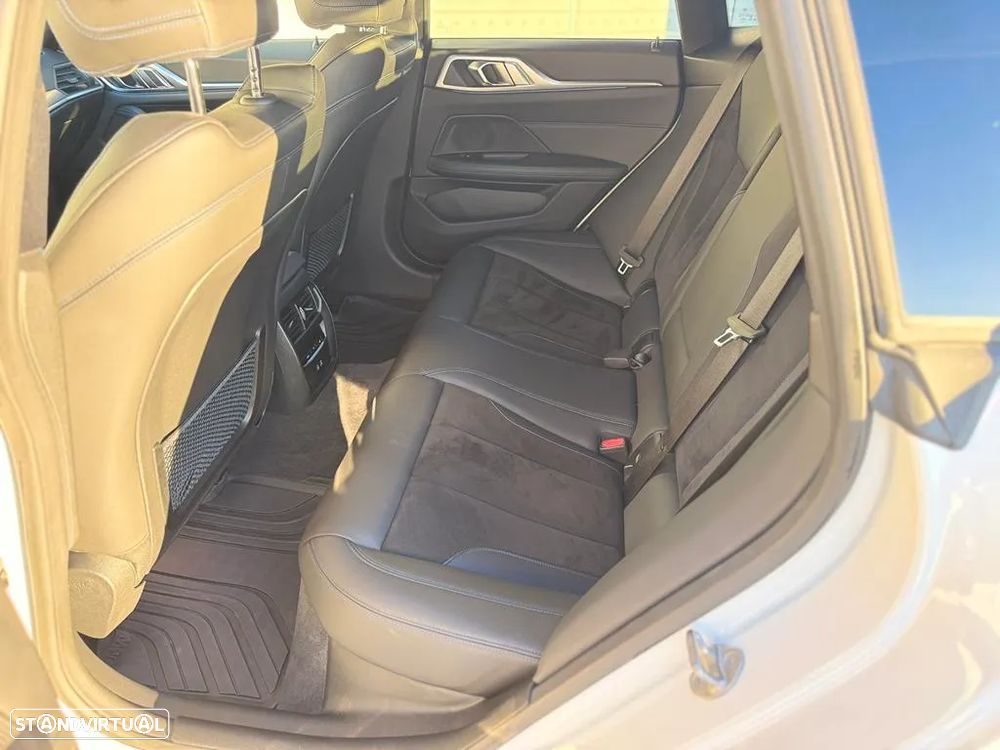 BMW i4 eDrive40 Pack Desportivo M - 18