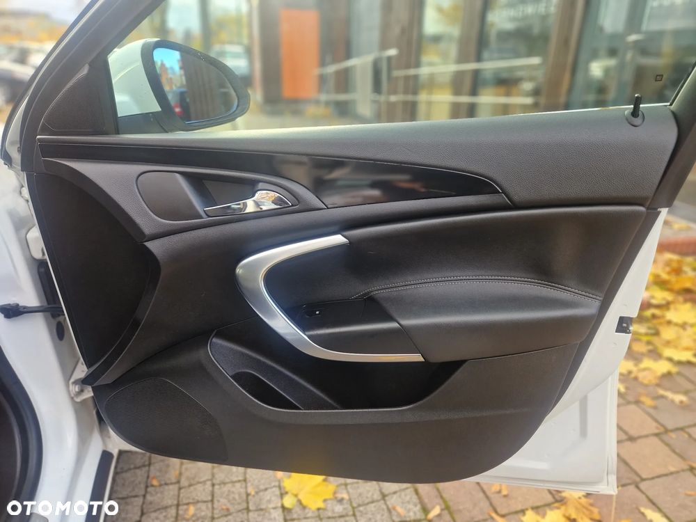 Opel Insignia 1.6 T Sport - 25