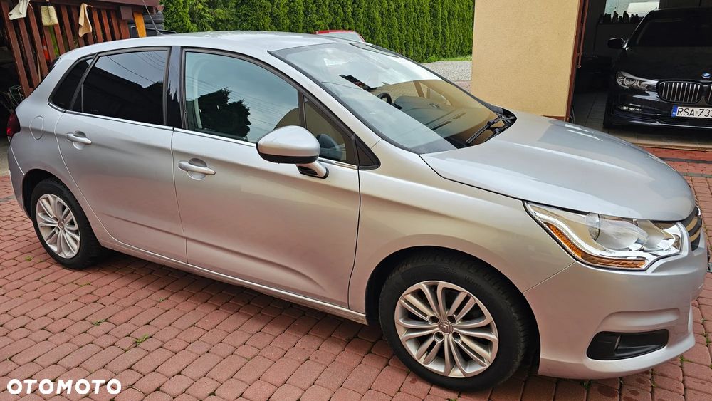 Citroën C4 e-HDi 115 ETG6 Exclusive - 15