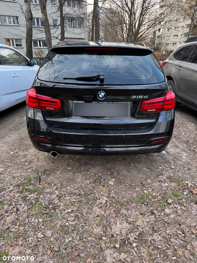 BMW Seria 3 318d Touring - 6