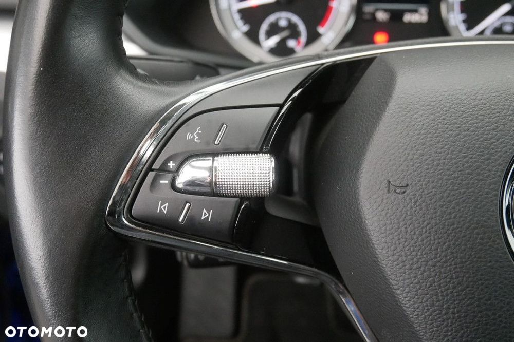 Skoda Superb 2.0 TSI Ambition DSG - 24