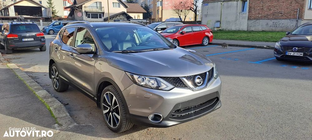 Nissan Qashqai 1.6 DCI Xtronic TEKNA - 3