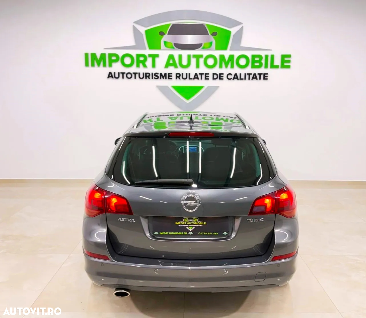 Opel Astra Sports Tourer 1.6 Turbo ECOTEC Cosmo - 4