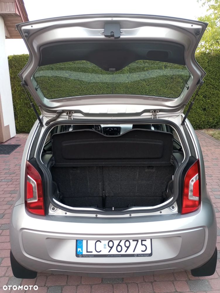 Volkswagen up! cheer - 17