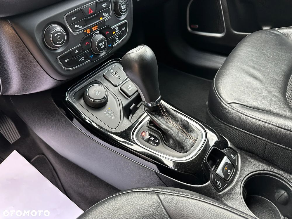 Jeep Compass - 21