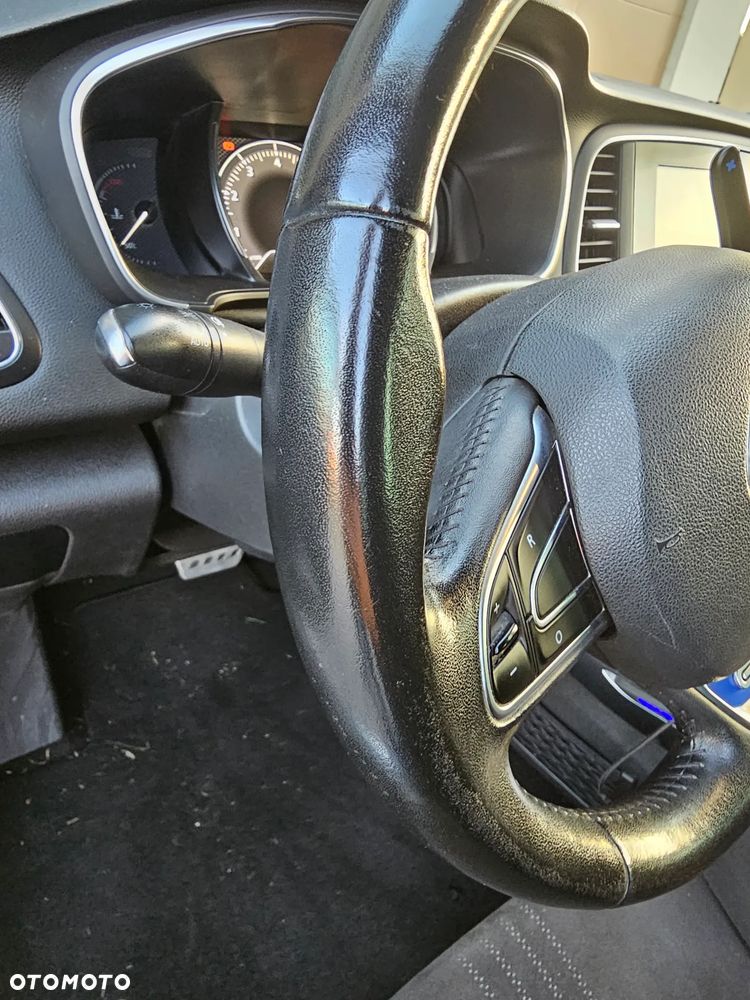 Renault Megane 1.6 TCe GT EDC - 27