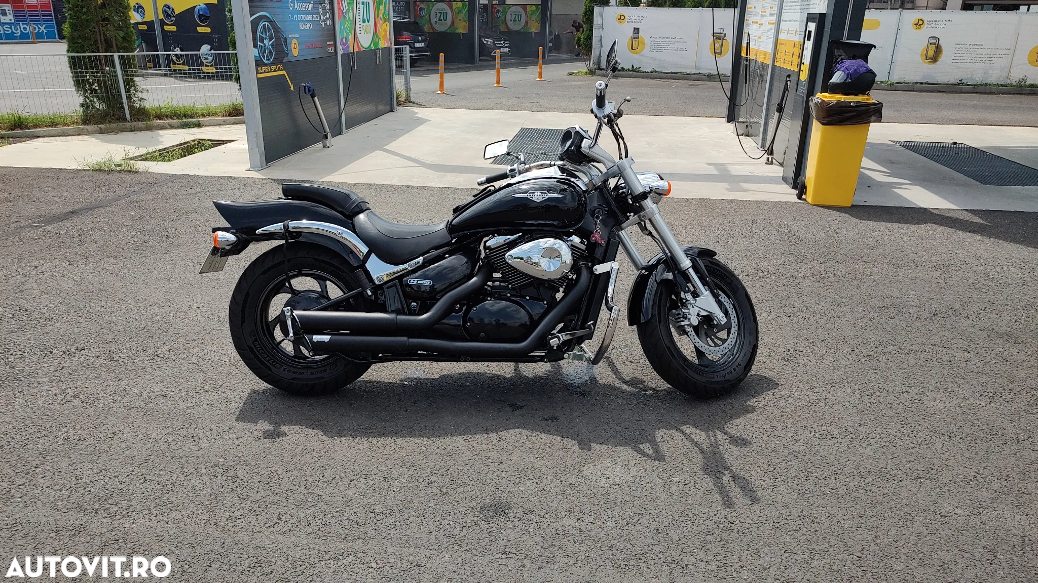 Suzuki Intruder M800 - 2