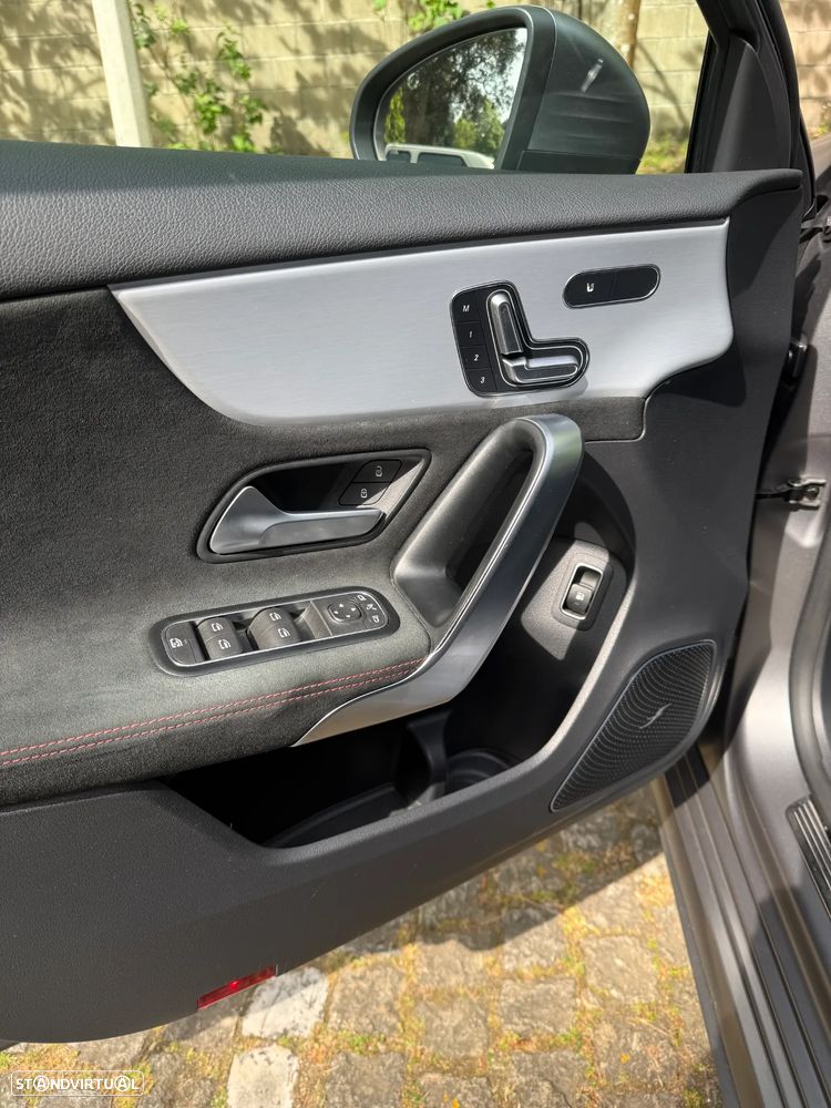Mercedes-Benz A 250 e AMG Line - 10