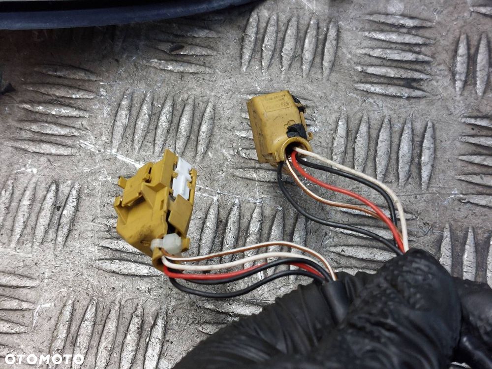 LUSTERKO LEWE + PRAWE ELEKTRYCZNE AUDI A4 B6 LY7Q 5 PIN EU - 6