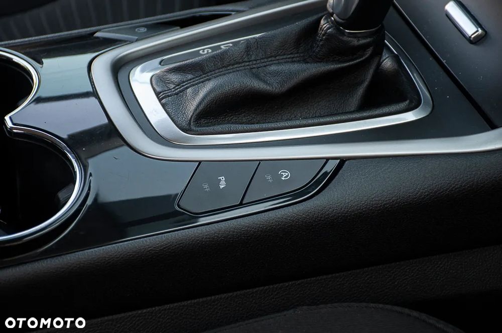 Ford S-Max - 21