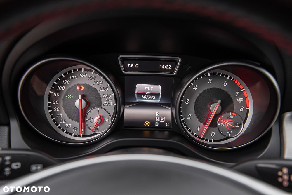 Mercedes-Benz GLA 250 4Matic 7G-DCT AMG Line - 18