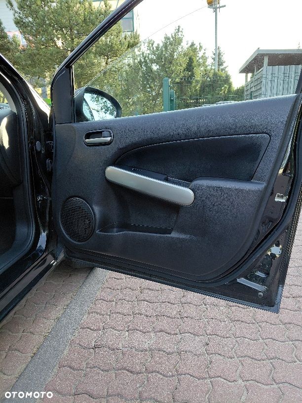 Mazda 2 1.5 Exclusive + - 9
