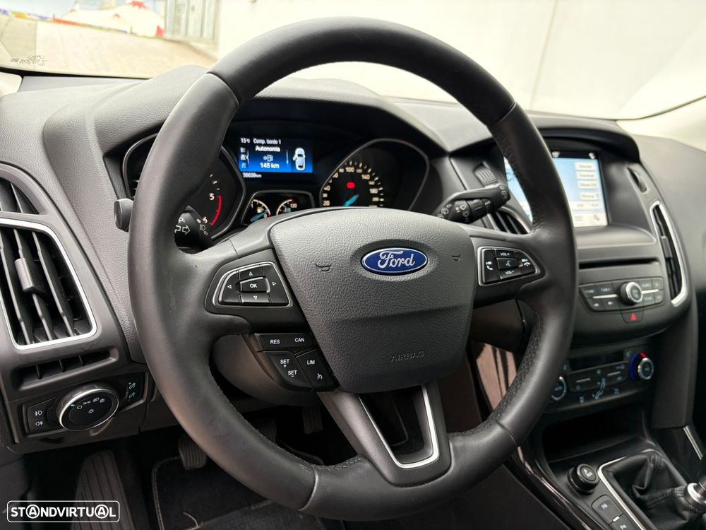 Ford Focus SW 1.5 TDCi EcoBlue Titanium - 8