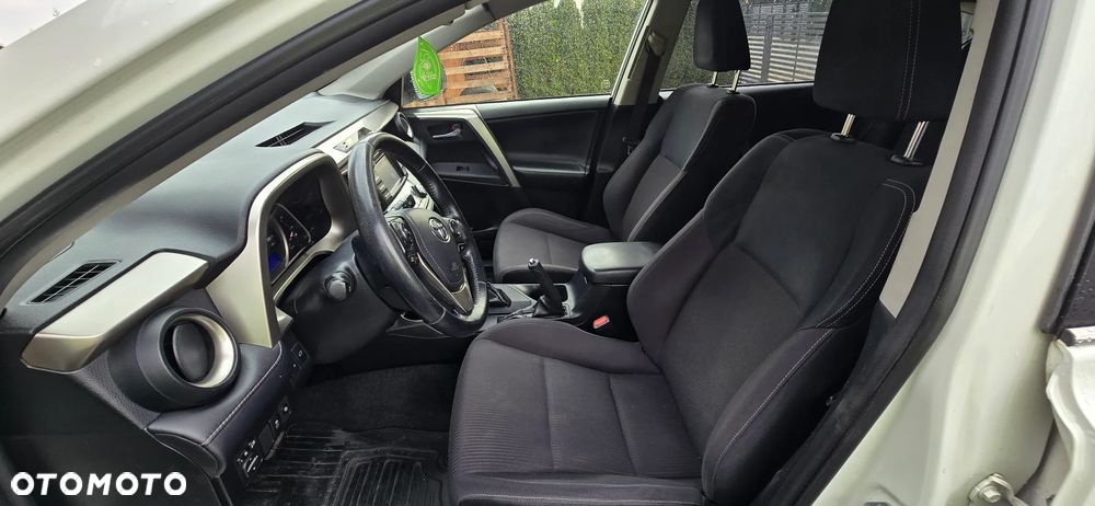 Toyota RAV4 2.0 Premium - 12