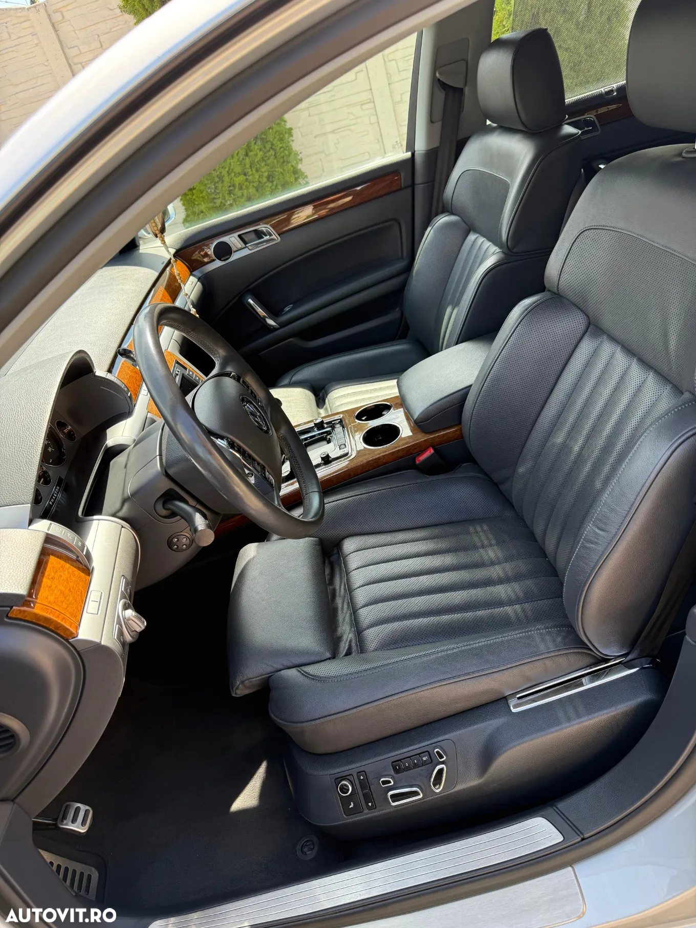 Volkswagen Phaeton 3.0 V6 TDI DPF 4MOTION Tiptronic - 27