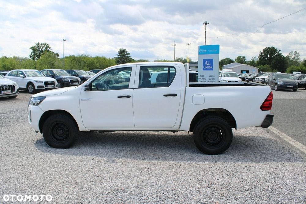 Toyota Hilux - 10