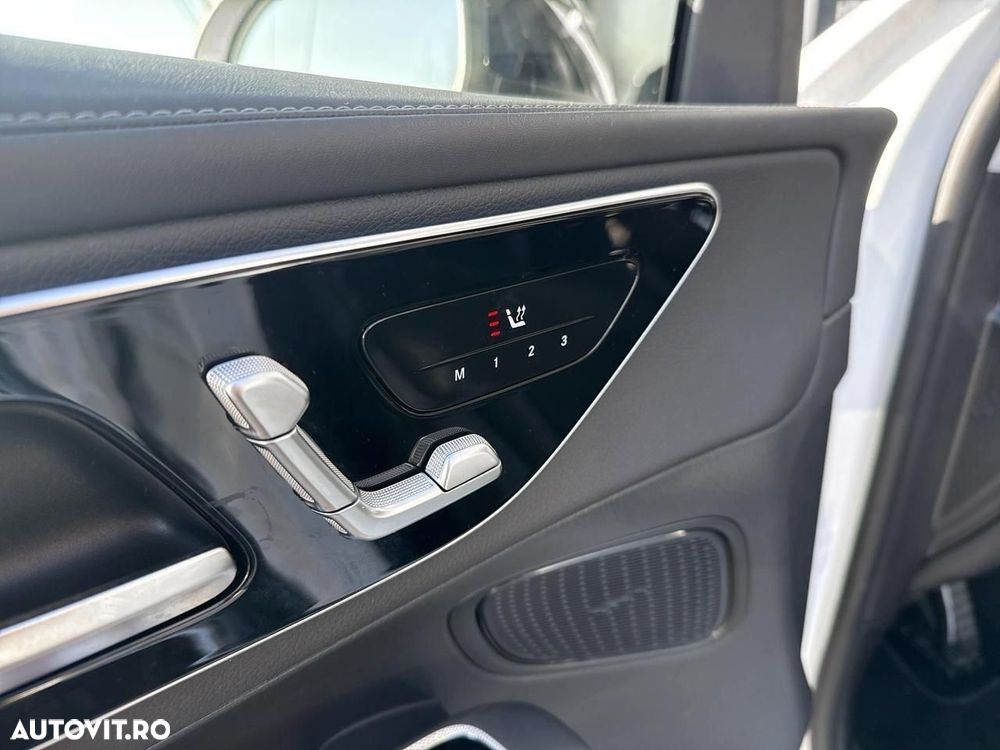 Mercedes-Benz GLC 300 e 4MATIC - 17