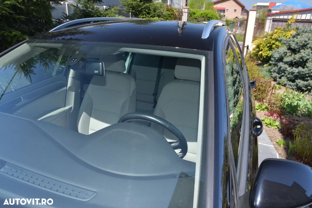 Volkswagen Golf 1.6 TDI BlueMotion Technology DSG Comfortline - 21