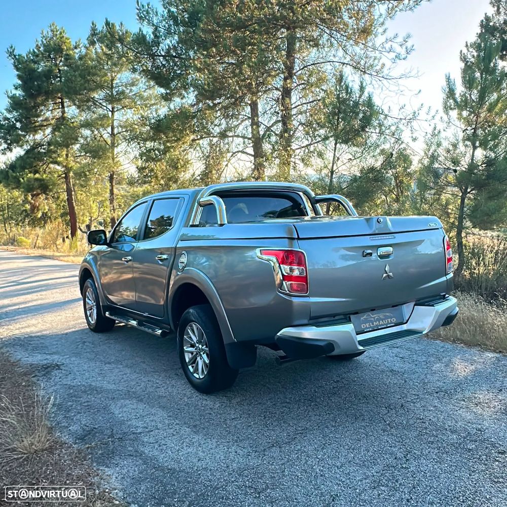 Mitsubishi L200 2.4 DI-D CD Instyle Strakar 4WD - 5
