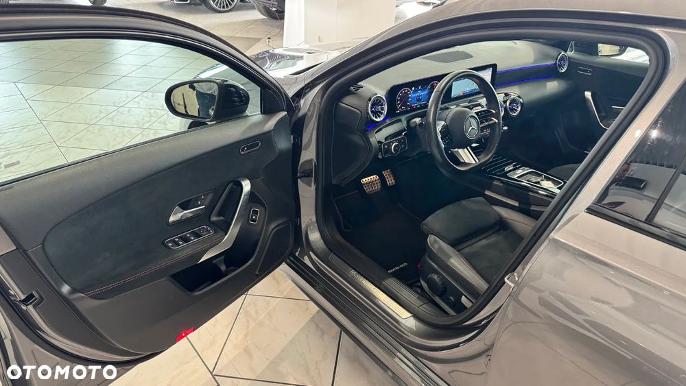 Mercedes-Benz Klasa A 250 e PHEV AMG Line 8G-DCT - 11