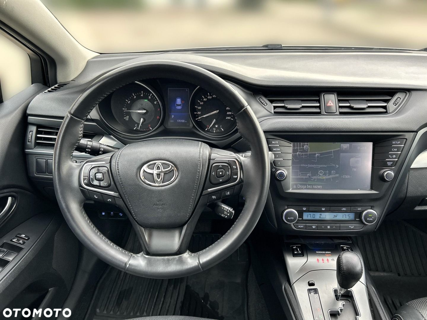 Toyota Avensis 2.0 Premium MS - 13