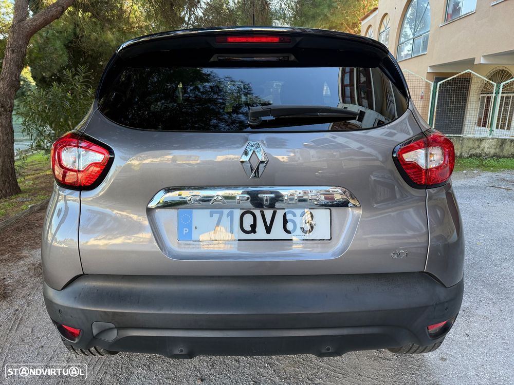 Renault Captur 1.5 dCi Exclusive - 18