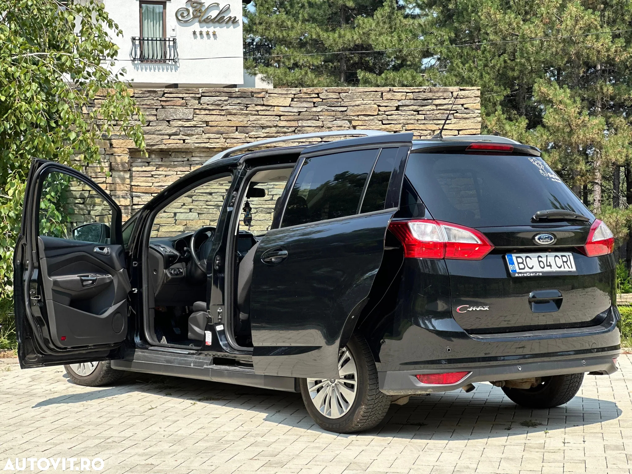 Ford Grand C-Max - 11