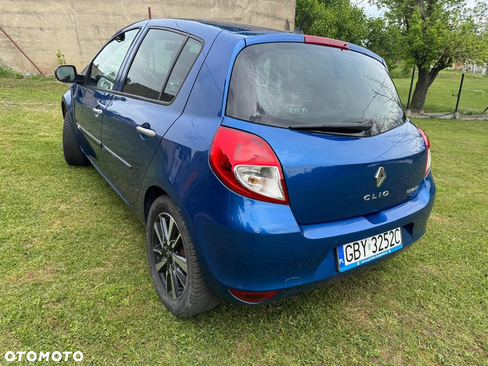 Renault Clio 1.5 dCi Authentique - 17