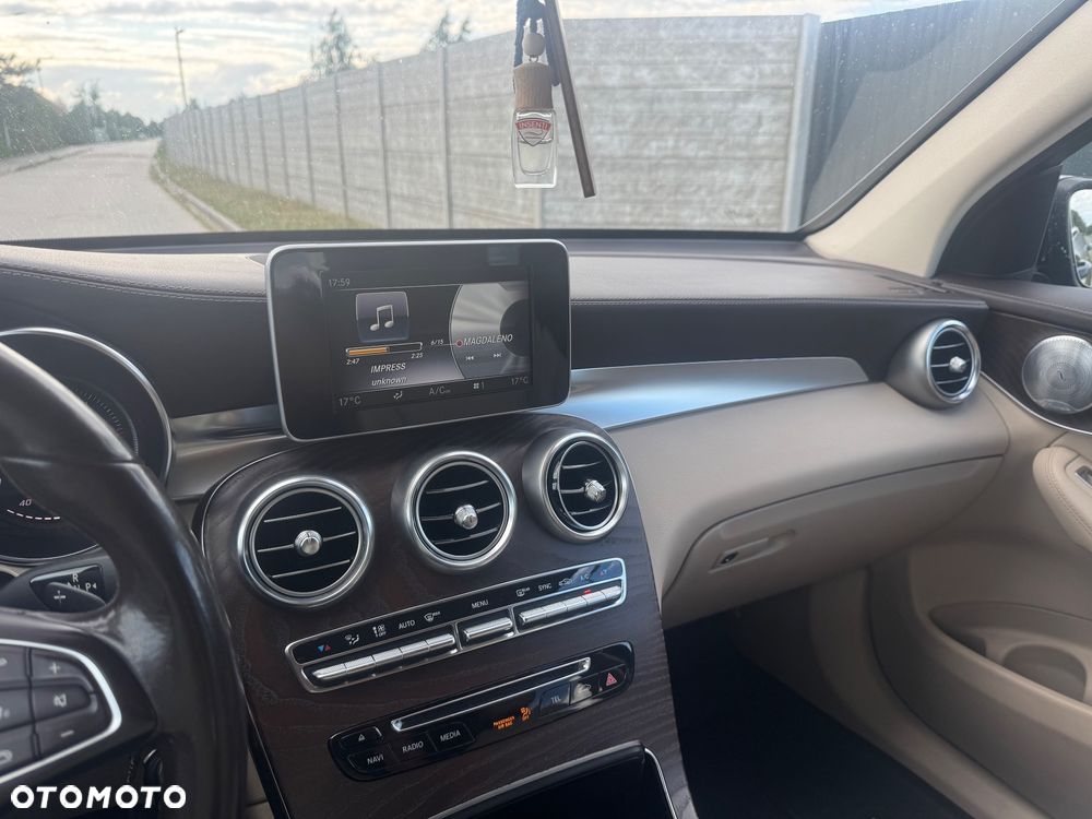 Mercedes-Benz GLC - 31