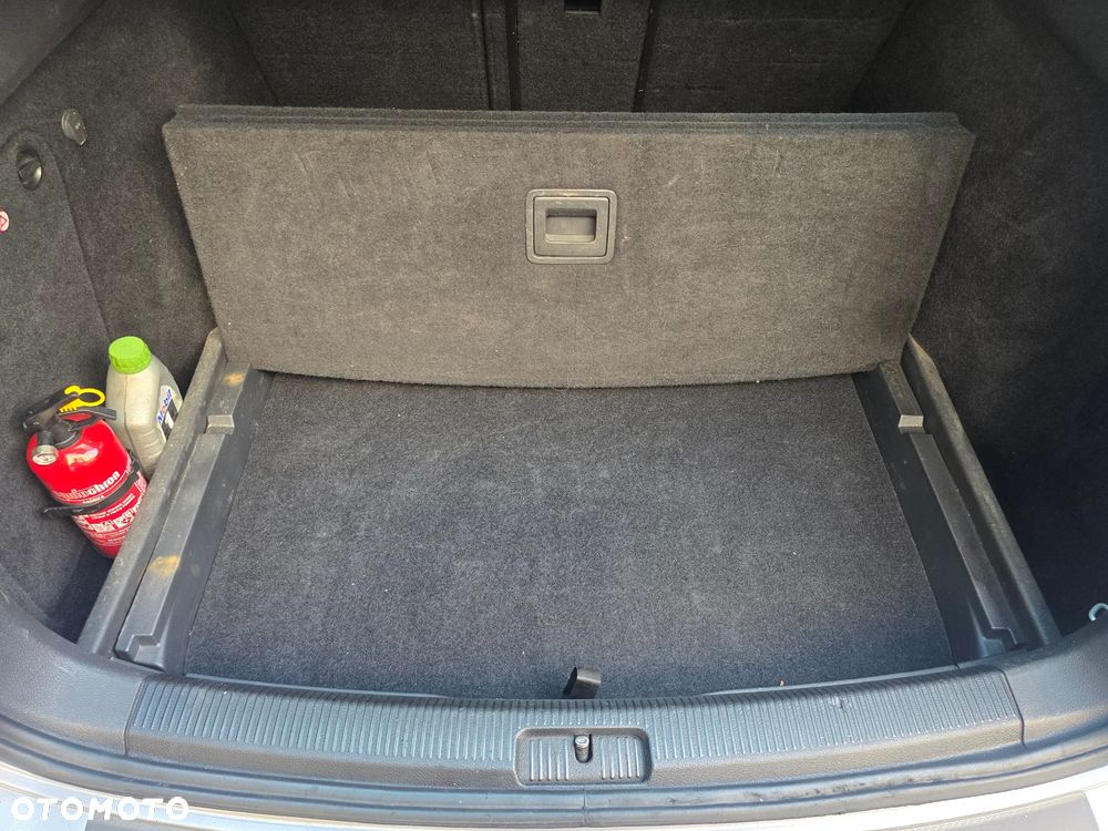 Volkswagen Golf 1.6 TDI DPF MATCH - 20