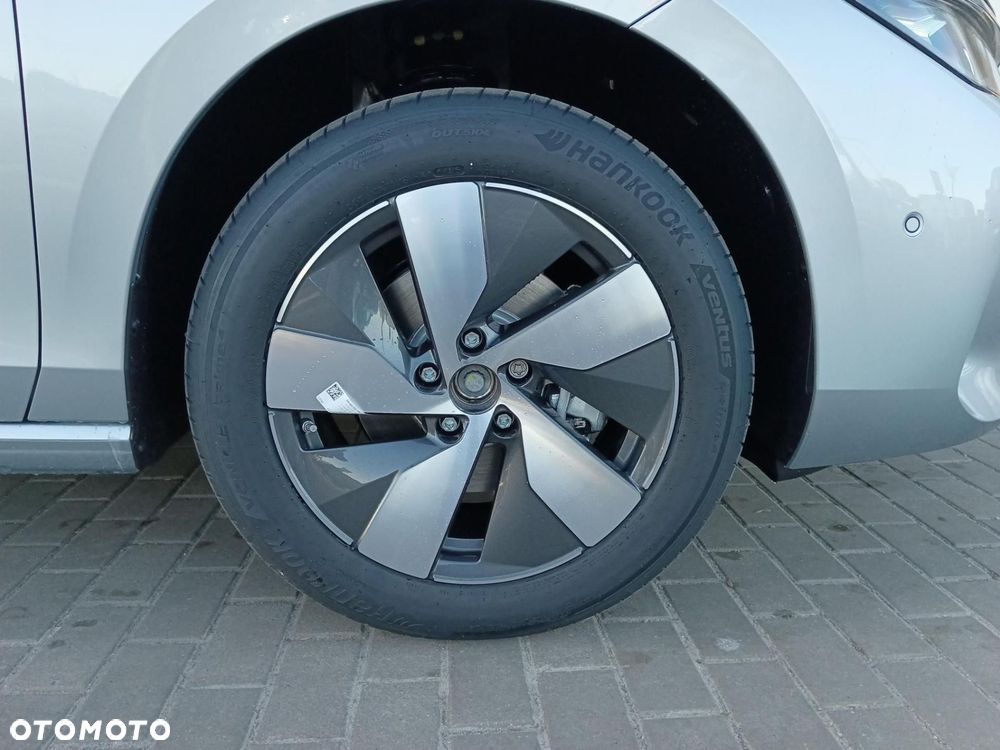 Volkswagen Passat - 10