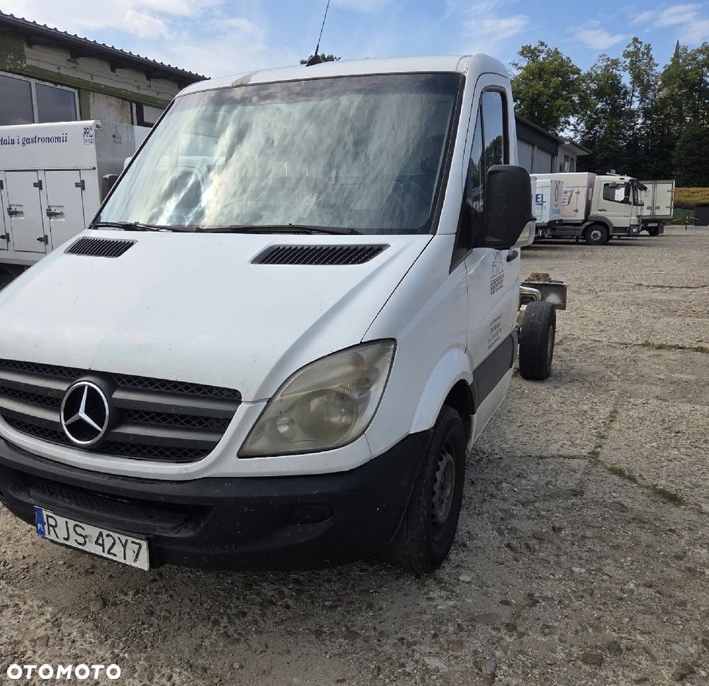 Mercedes-Benz Sprinter - 2